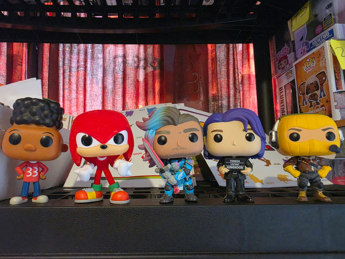 Gerald Johanssen, knuckles, paladin mike, jungkook funko pops