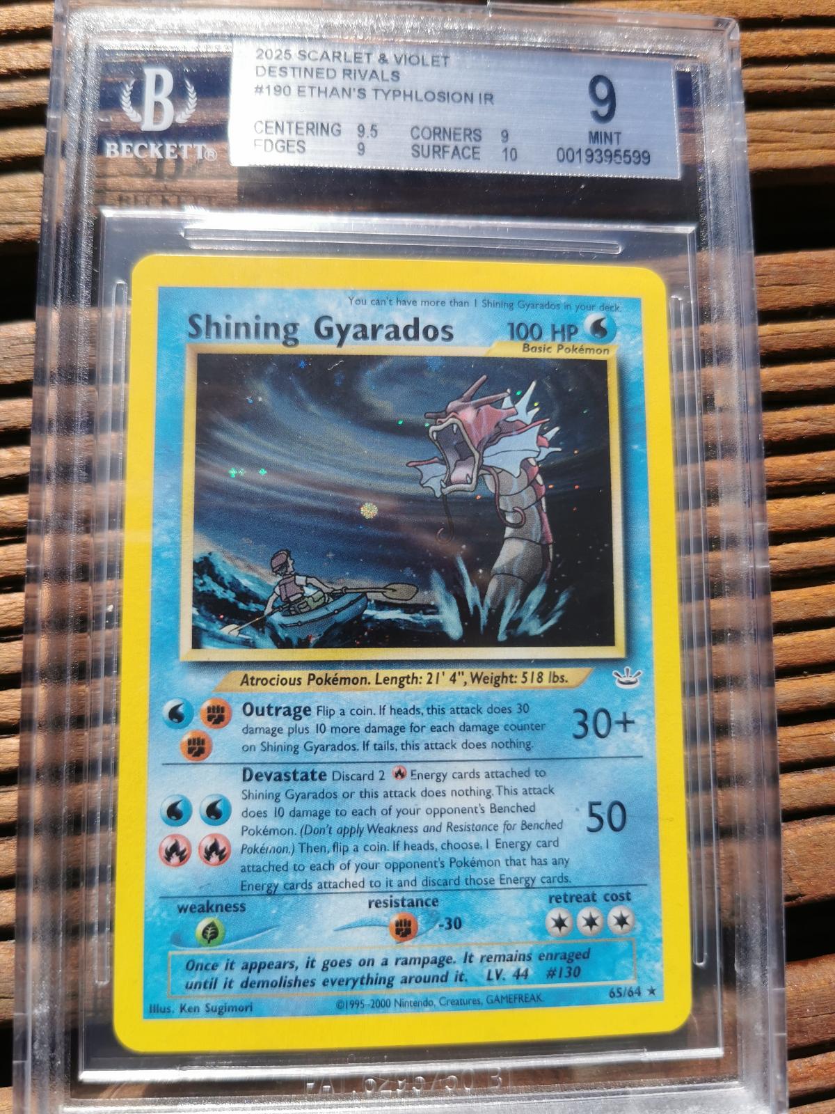 Shining Gyarados 65/64 Rare Shining Neo Revelation BGS 9 - *MISS LABEL*