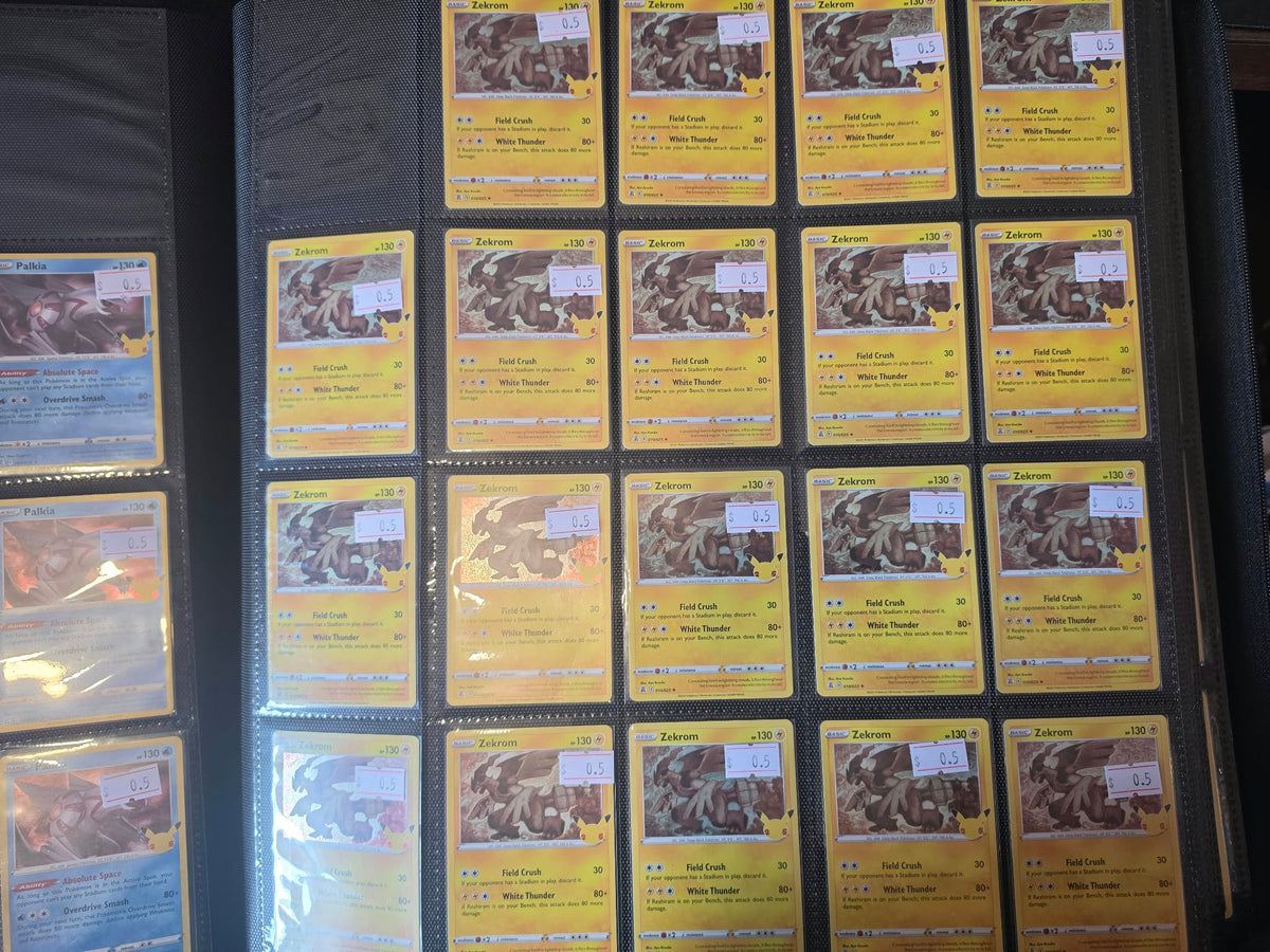 15x Random Pokémon Holo Cards – Assorted