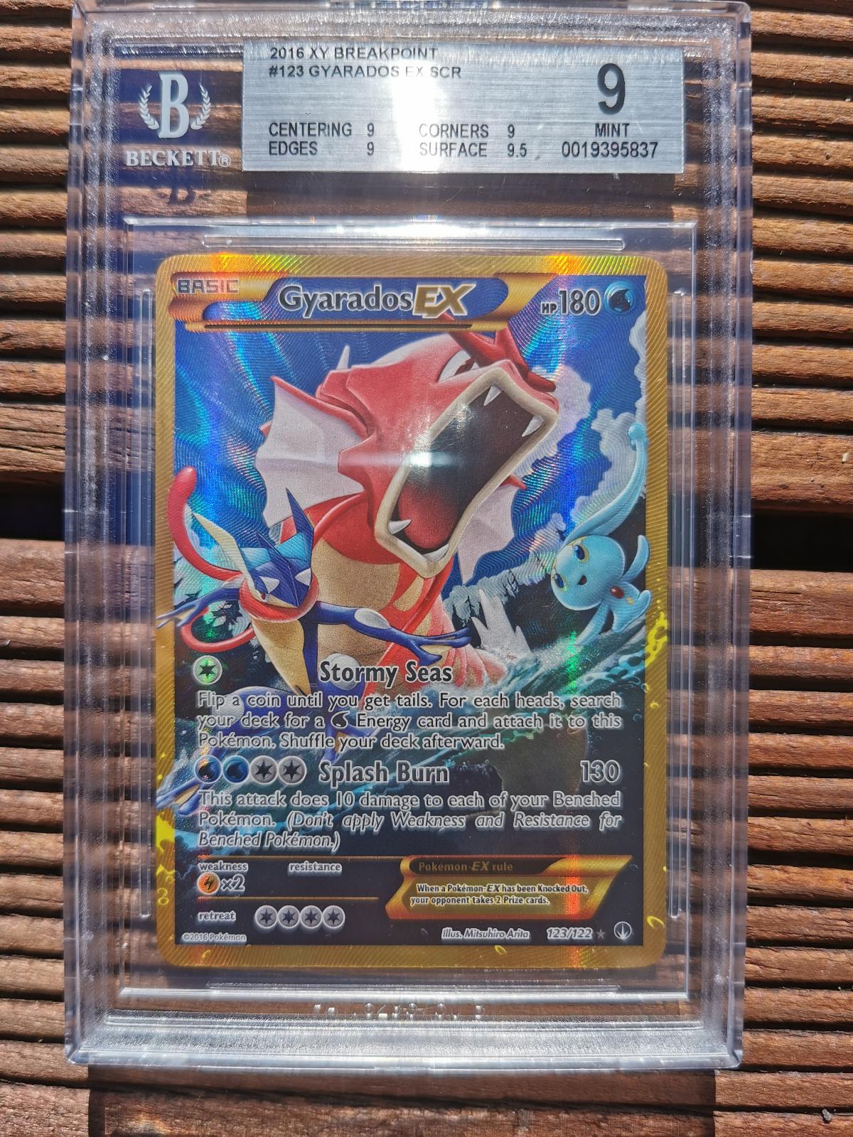 Gyarados EX 123/122 Secret Rare BREAKpoint Pokemon BGS 9 MINT