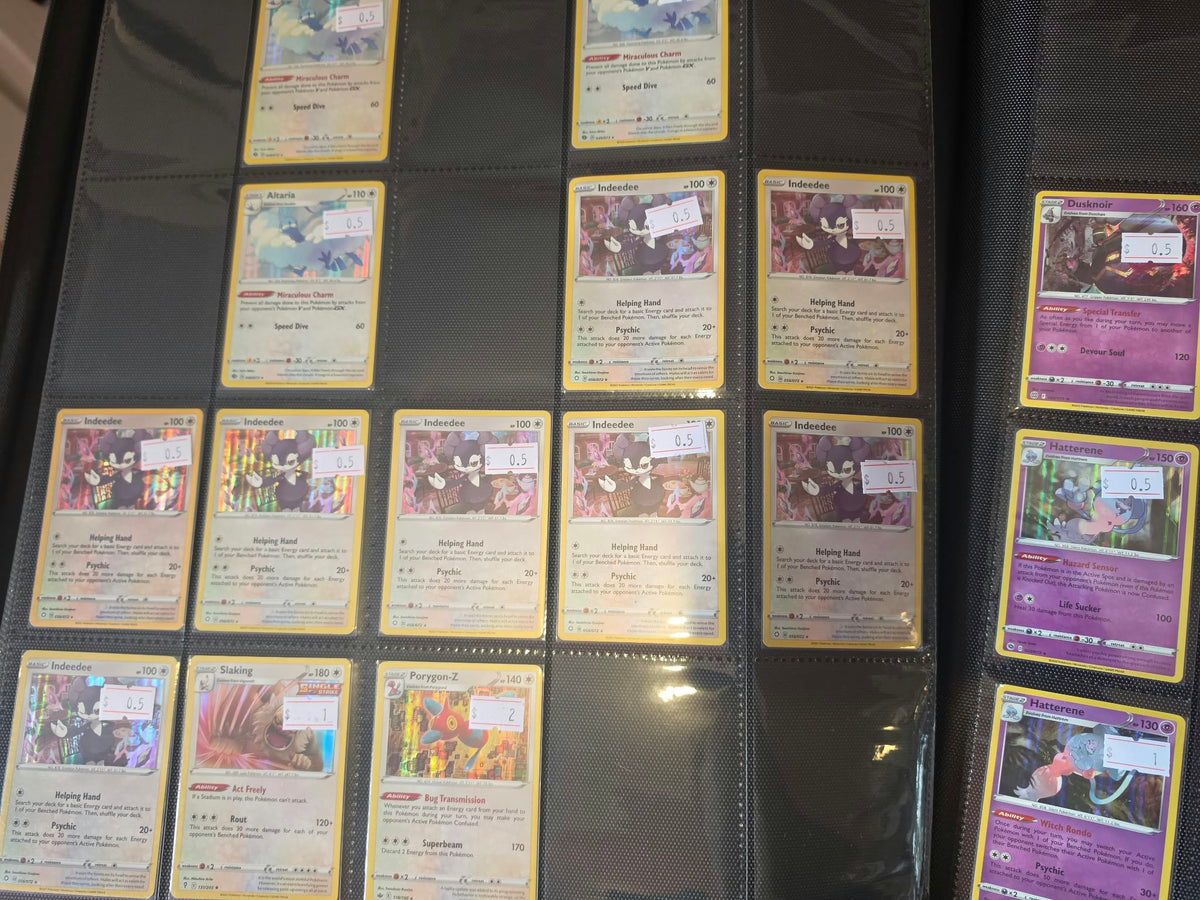 15x Random Pokémon Holo Cards – Assorted
